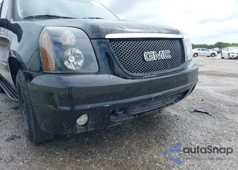 2008 GMC Yukon Slt z USA, uszkodzony, nr VIN 1GKFC130X8R261893